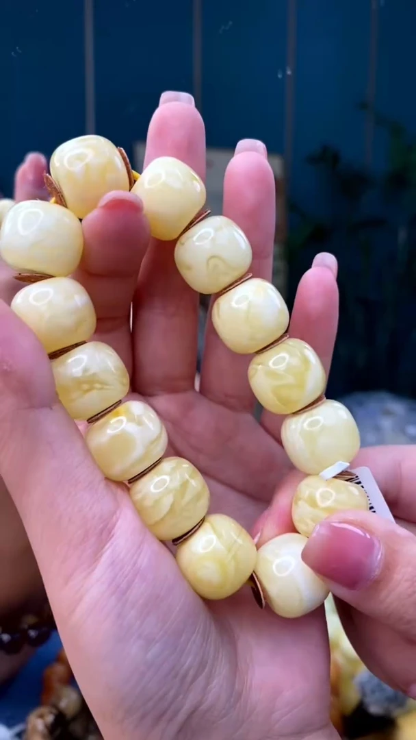 裸石琥珀未镶嵌11/10多样性发其一100