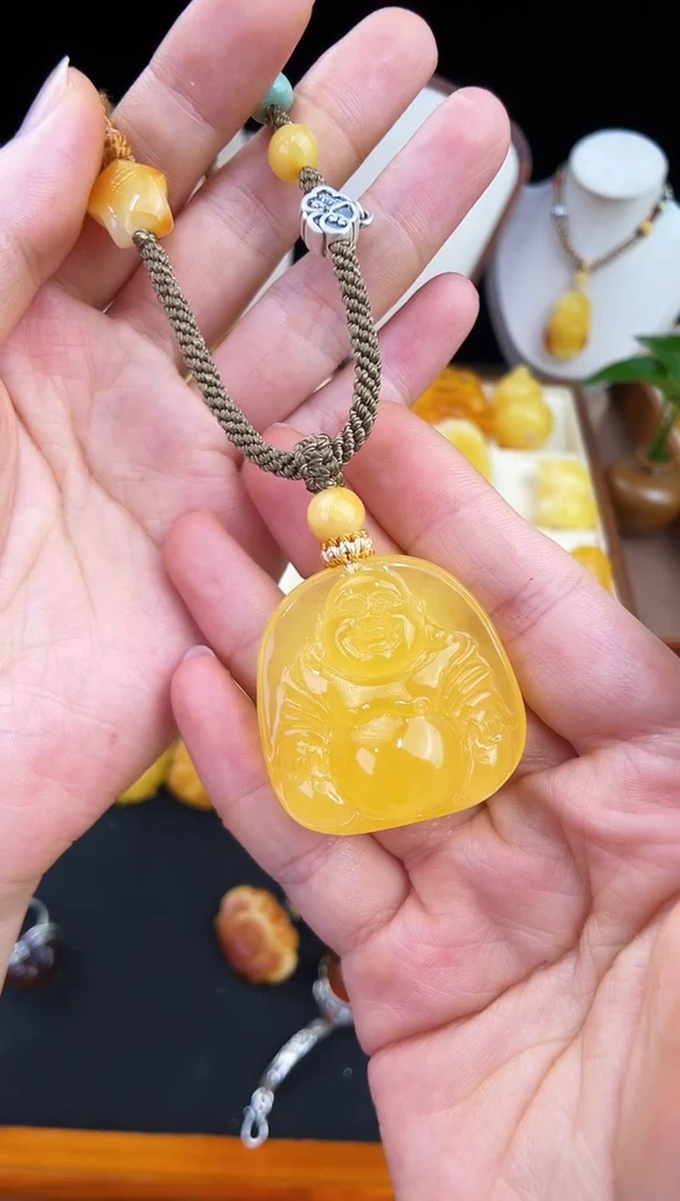 琥珀未镶嵌珠宝奇石西****桃柒月