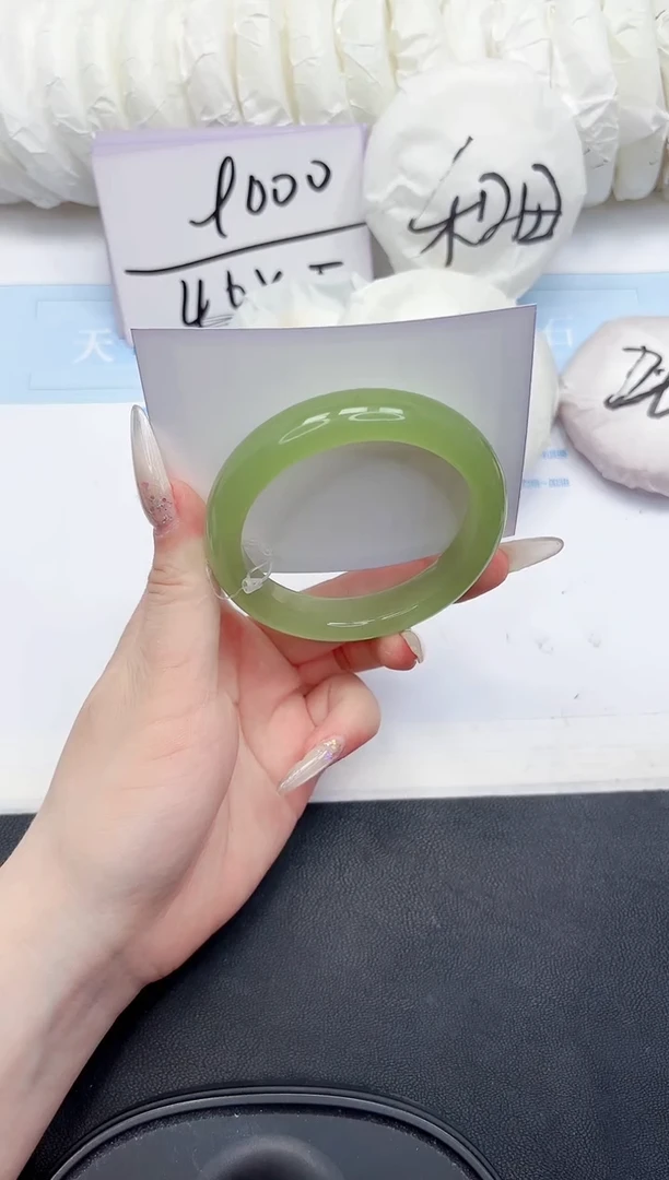 未镶嵌手镯石英质玉92-56