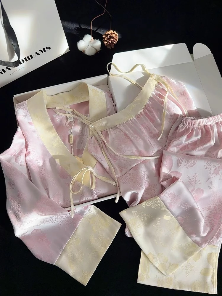 欧若风时尚感新中式粉花高级冰丝睡衣女春季新品吊带三件套家居服