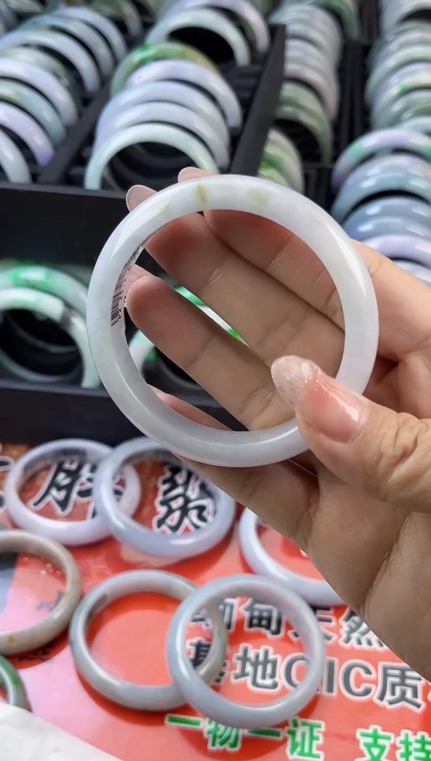【闪购商品】翡翠手镯未镶嵌翡翠1
