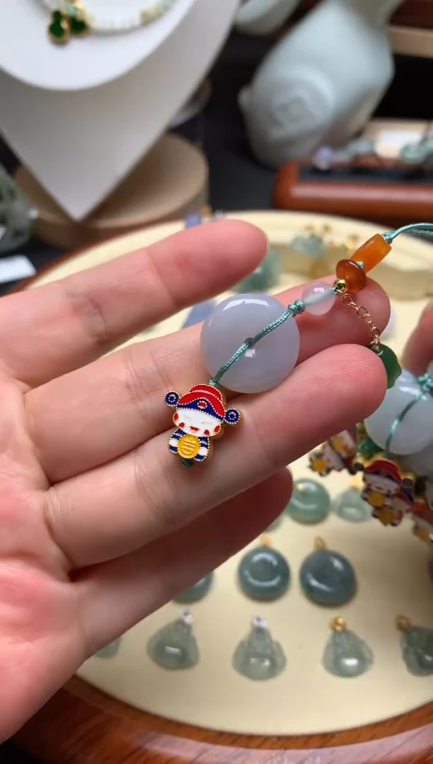 翡翠未镶嵌颈饰翡翠平安扣随机发