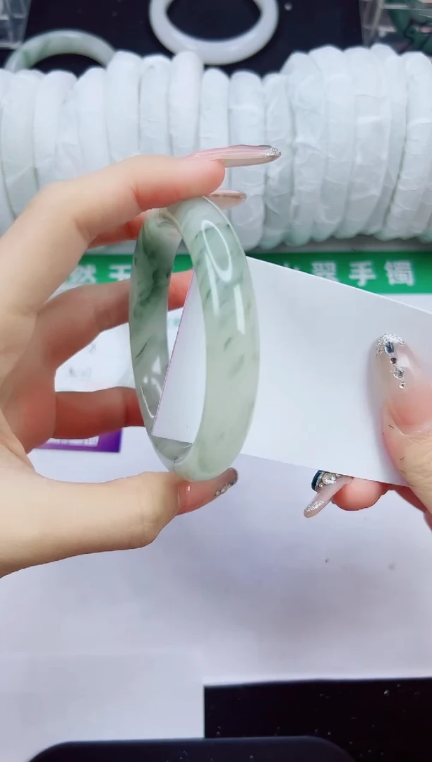 未镶嵌手镯石英质玉165-64/65