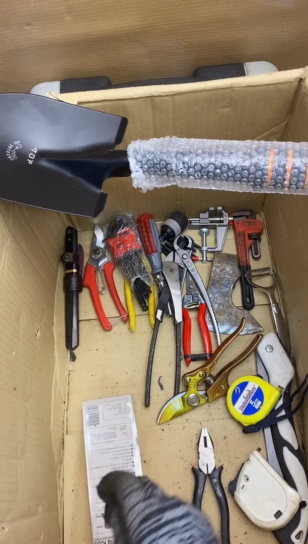 勇**畏五金园艺农具厨具工具闪购