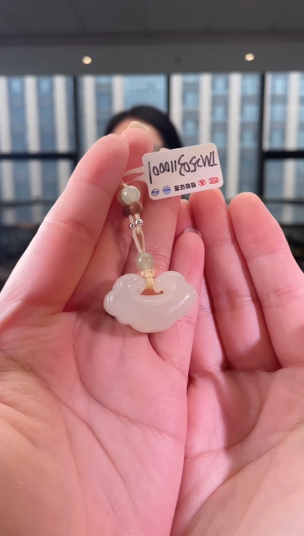 和田玉未镶嵌颈饰锁 xp