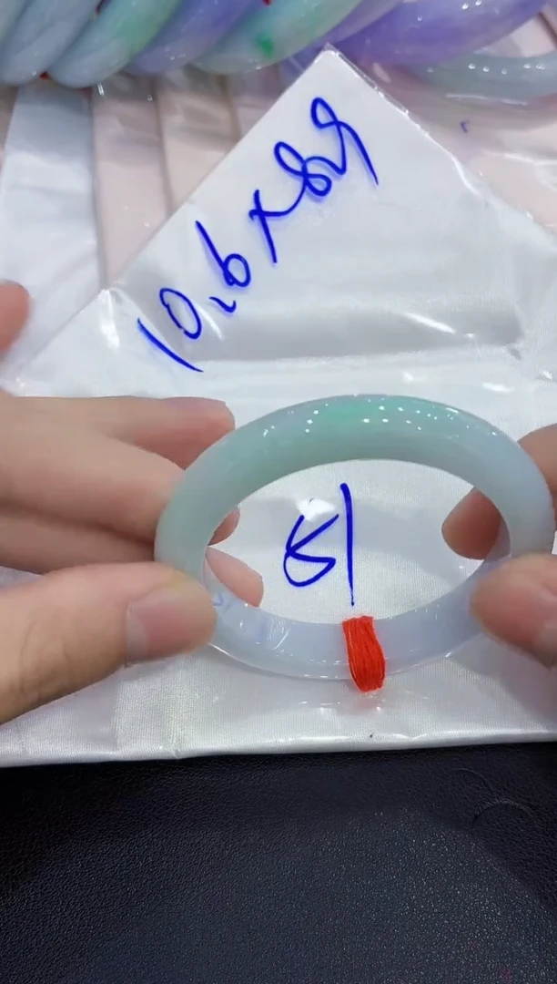 未镶嵌手镯翡翠翡翠手镯