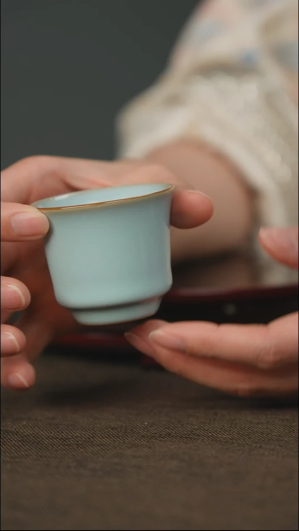 钟式杯 带底款 颜色随机