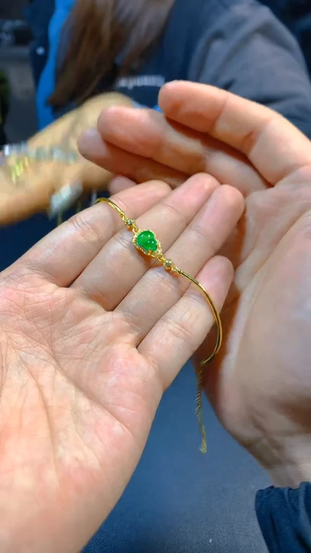 【闪购商品】翡翠手链未镶嵌0112314587