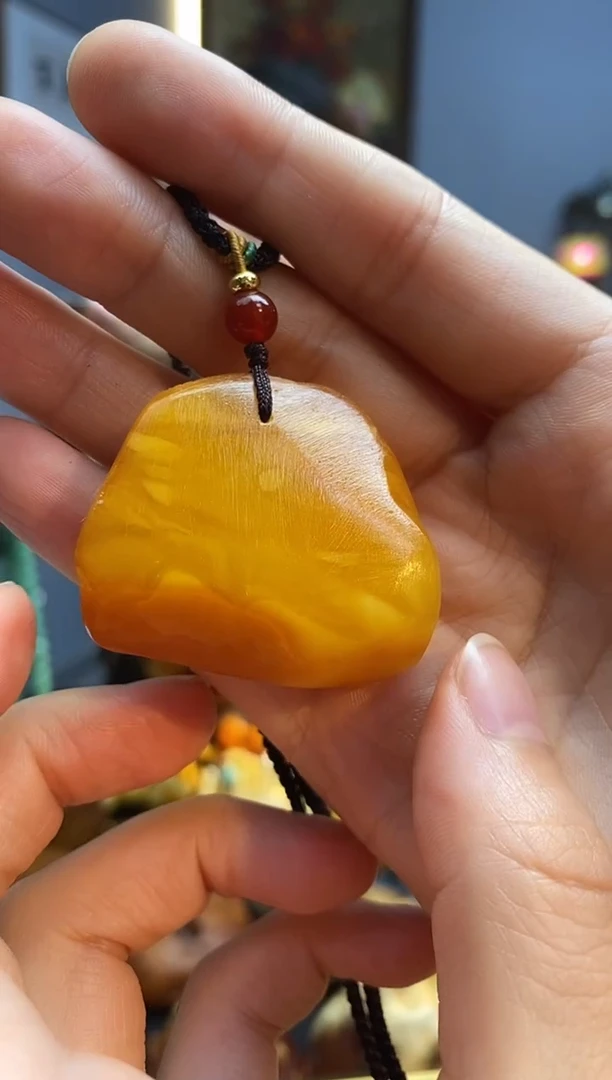琥珀颈饰未镶嵌吊坠
