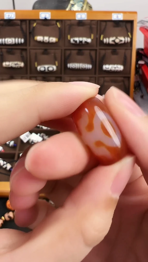 玛瑙/玉髓（覆膜）颈饰合金马*35.（微瑕随机发货）