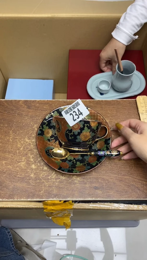 瓷片是**?隆莲瓷器欢迎大家