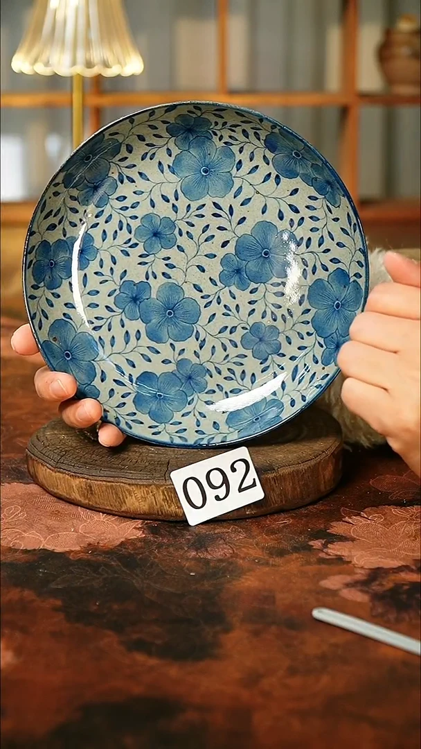 茶碗............092