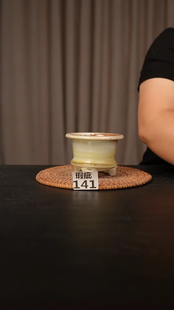 瓷片141瑕疵款，口约7  高约7