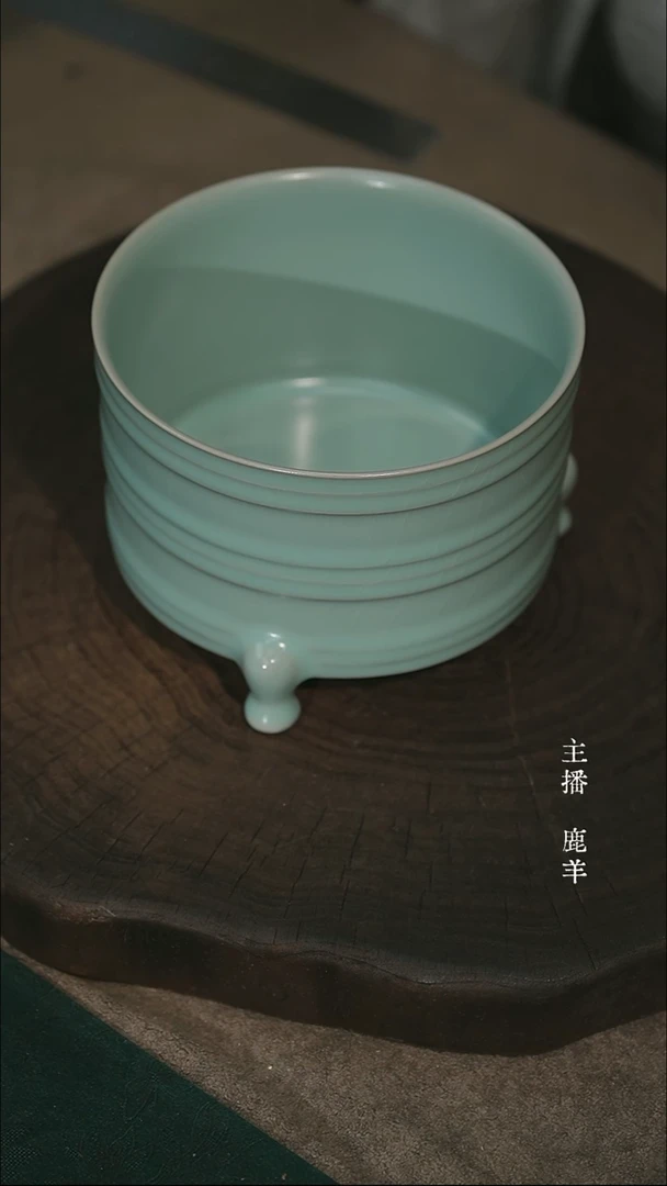 14cm中号三足弦纹尊-微瑕简包-羊