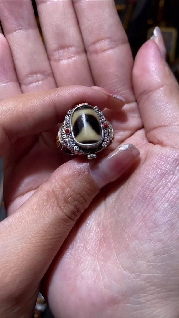 【闪购商品】玛瑙/玉髓颈饰银S925镶嵌LZ-00832牙牙玛瑙戒指