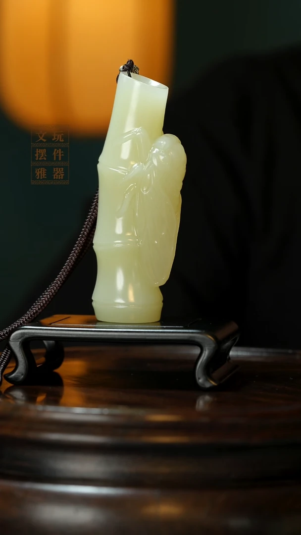 玉《知足常乐》手把件摆件