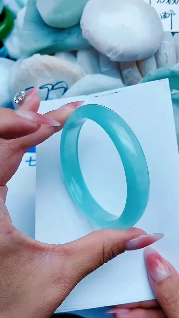 石英质玉手镯未镶嵌G114+61-62