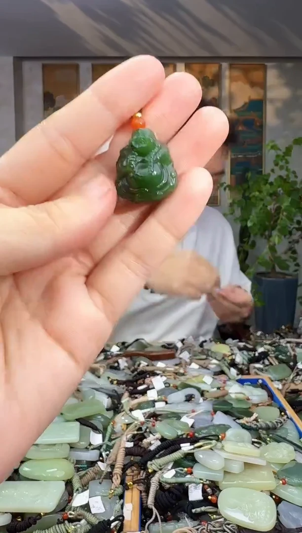 未镶嵌和田玉挂件拍一发一