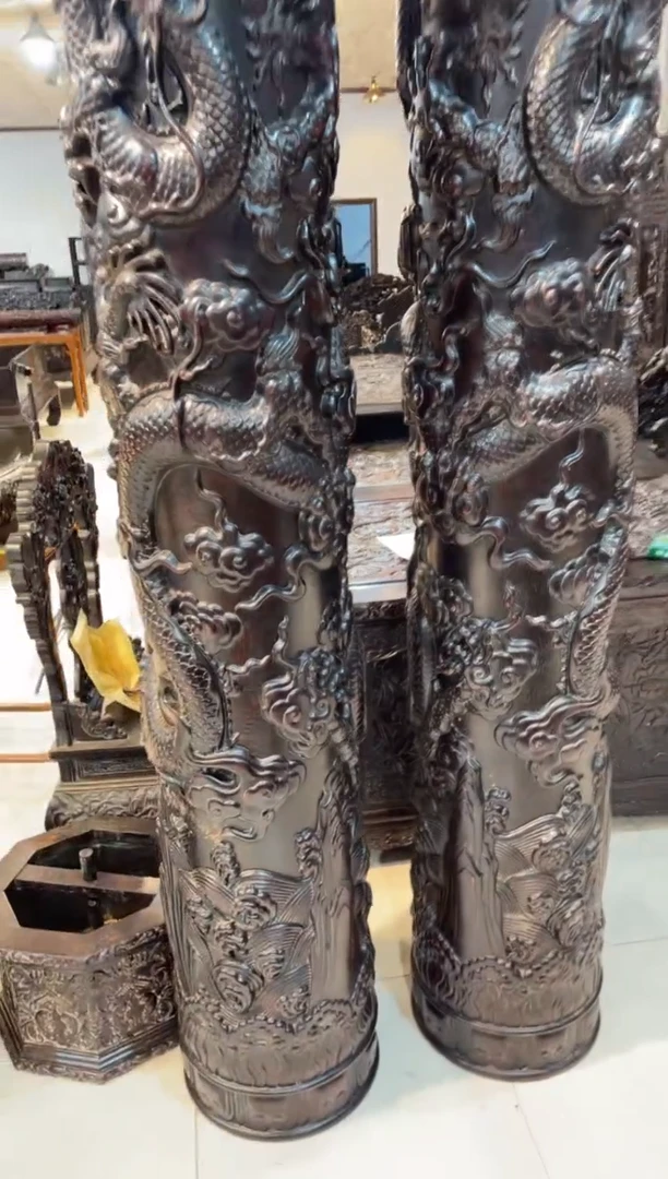 木柱子一对。。。。。。。。。。。