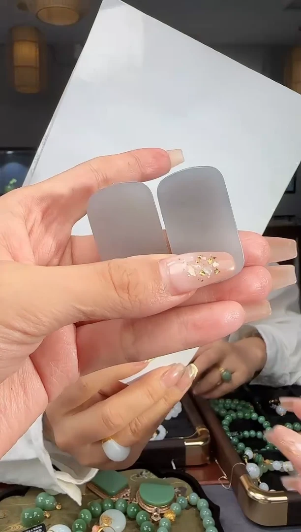 和田玉未镶嵌吊坠(不含链)发一个