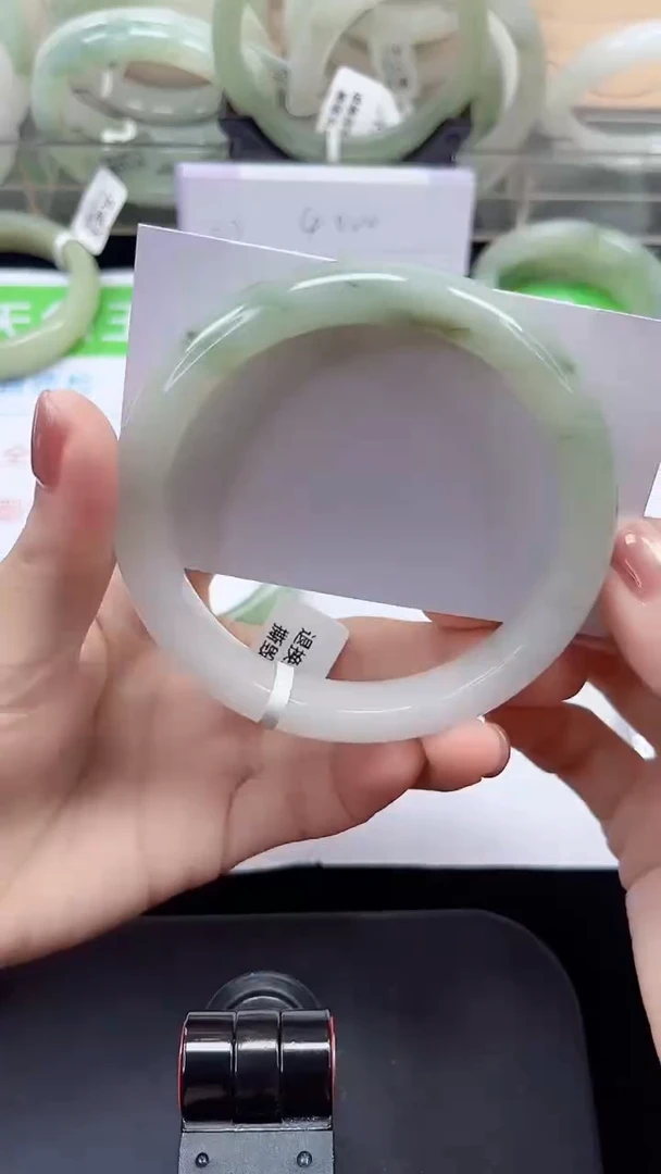 未镶嵌手镯石英质玉208-62/63