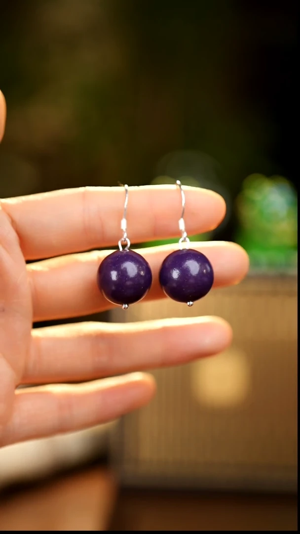 刺绣私人定制苗族手工紫间降雪（深）