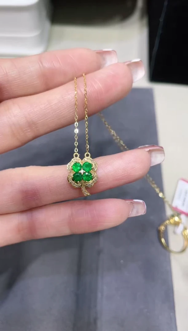 【闪购商品】祖母绿项链18K金镶嵌·