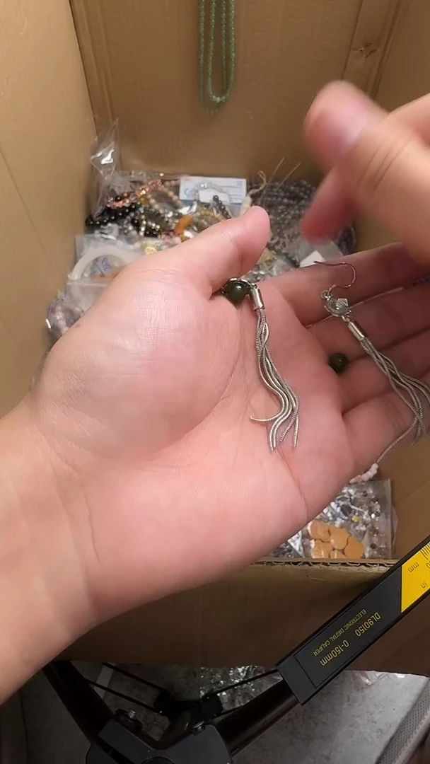 未镶嵌手链水晶上