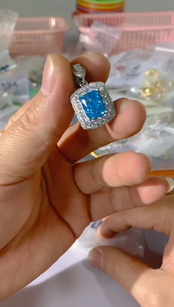 【闪购商品】水晶颈饰银S925镶嵌X183红宝，蓝宝，多样性发一件赠链