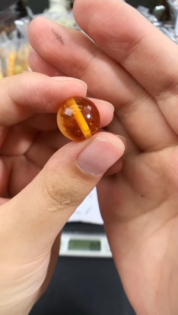 蜜蜡未镶嵌珠宝奇石1