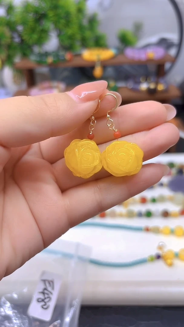 蜜蜡14K金镶嵌耳饰E480