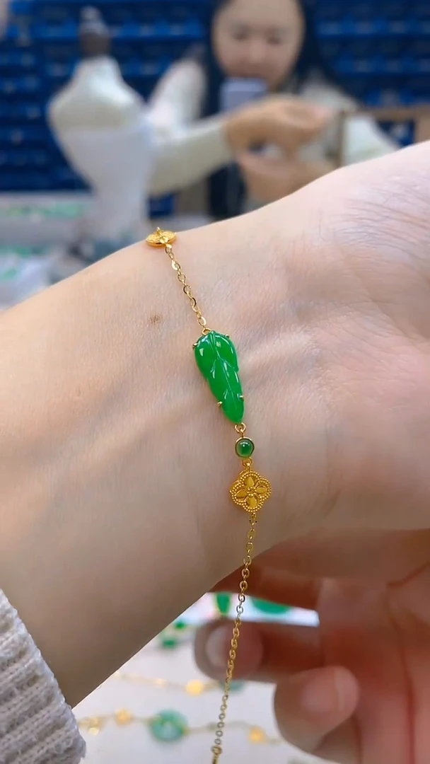 颈饰18K金镶嵌翡翠新号开播 全场乱卖