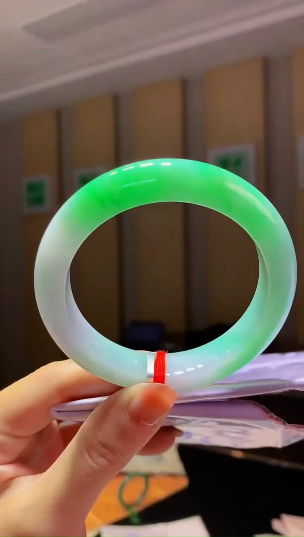 未镶嵌手镯翡翠-C88 圈口56.8