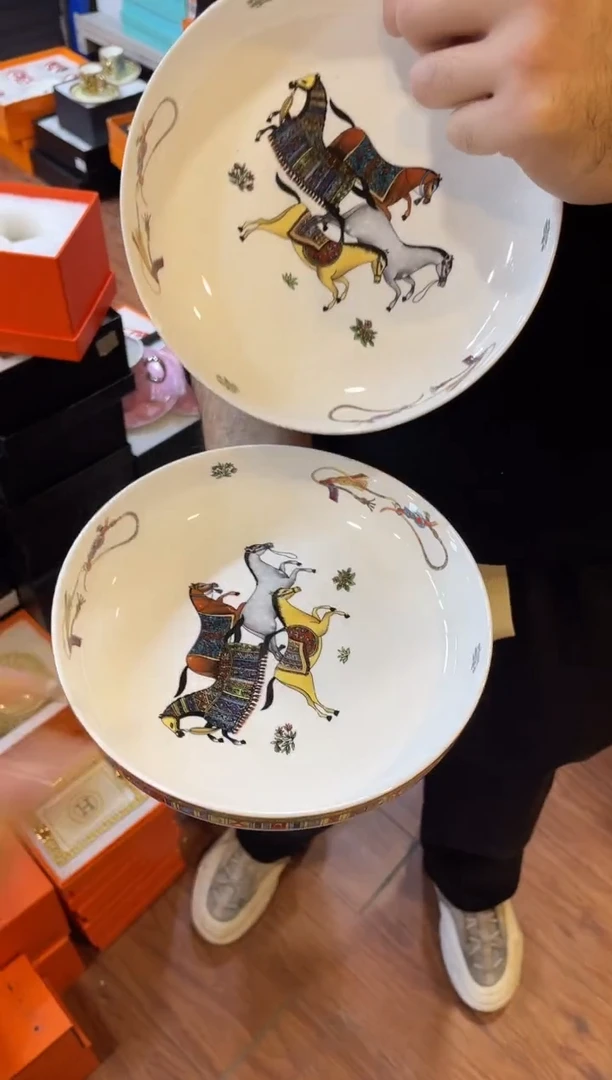 杯鸿辉家品牌瓷器，京东包邮！