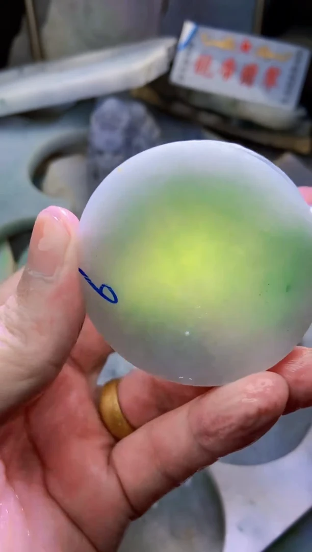 吊坠(不含链)未镶嵌翡翠缅甸翡翠A货镯心料