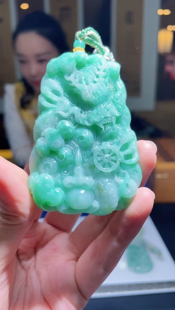 【闪购商品】翡翠颈饰未镶嵌M-YQY0120078