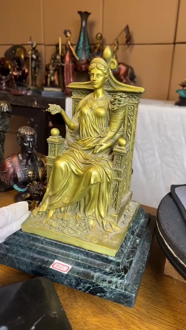 精铜材质精美雕塑