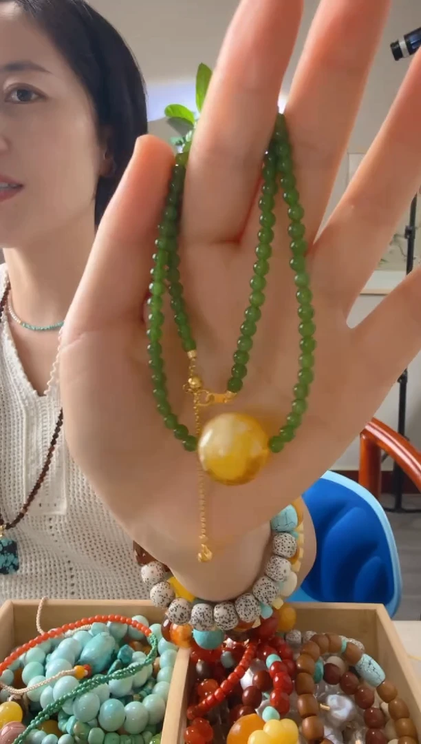 泥塑小心心碧玉蜜蜡款项链