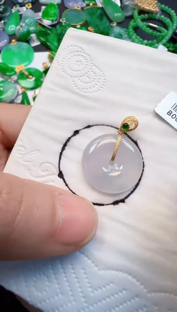 【闪购商品】翡翠吊坠(不含链)18K金镶嵌980