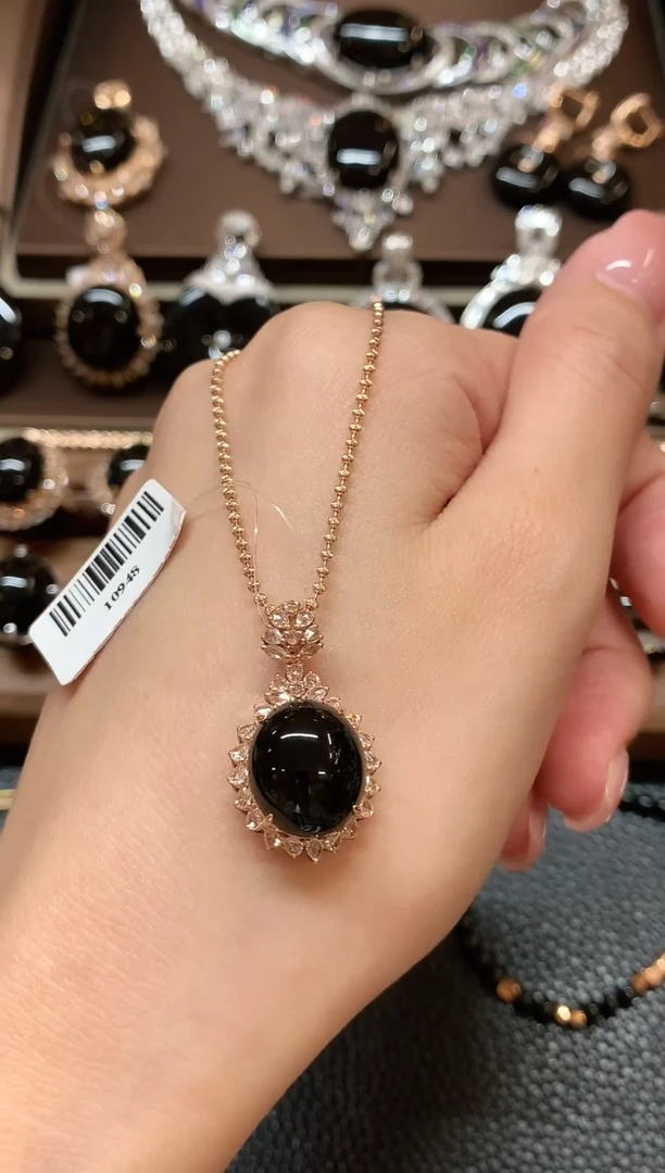 吊坠(不含链)18K金镶嵌翡翠a103无鉴赏