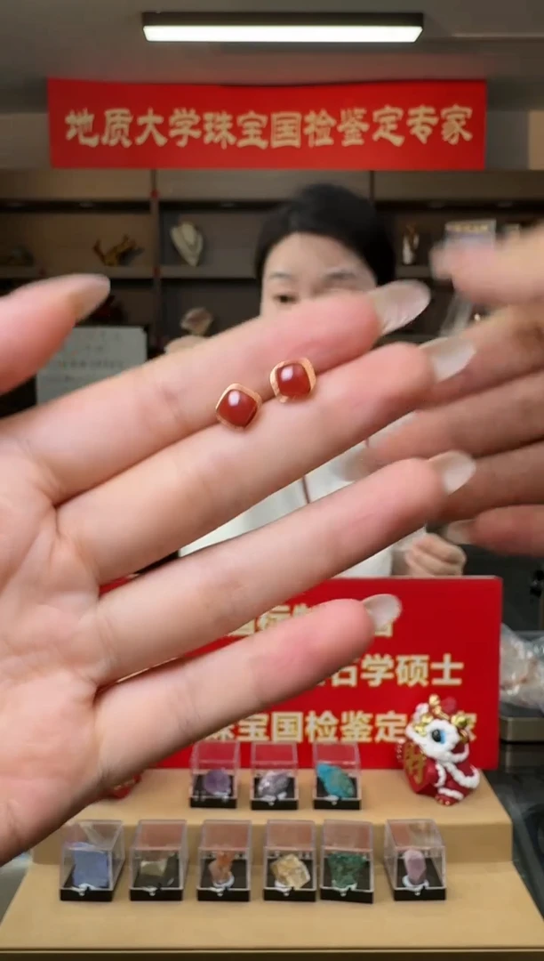 银S925镶嵌南红玛瑙耳钉南红玛瑙方形耳钉