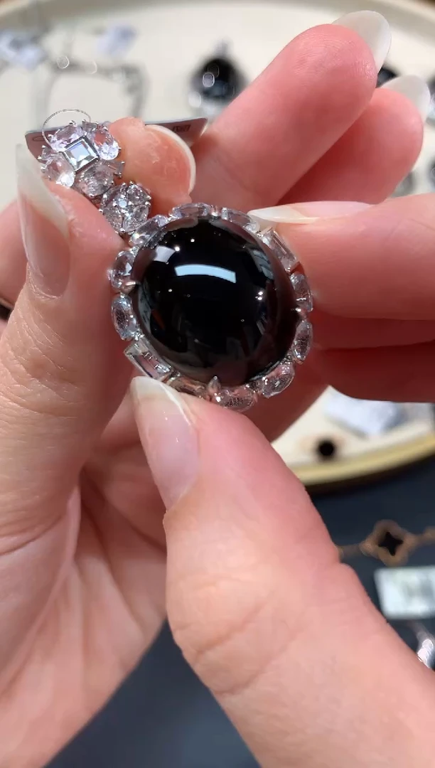 【闪购商品】翡翠吊坠(不含链)18K金镶嵌A393|33800