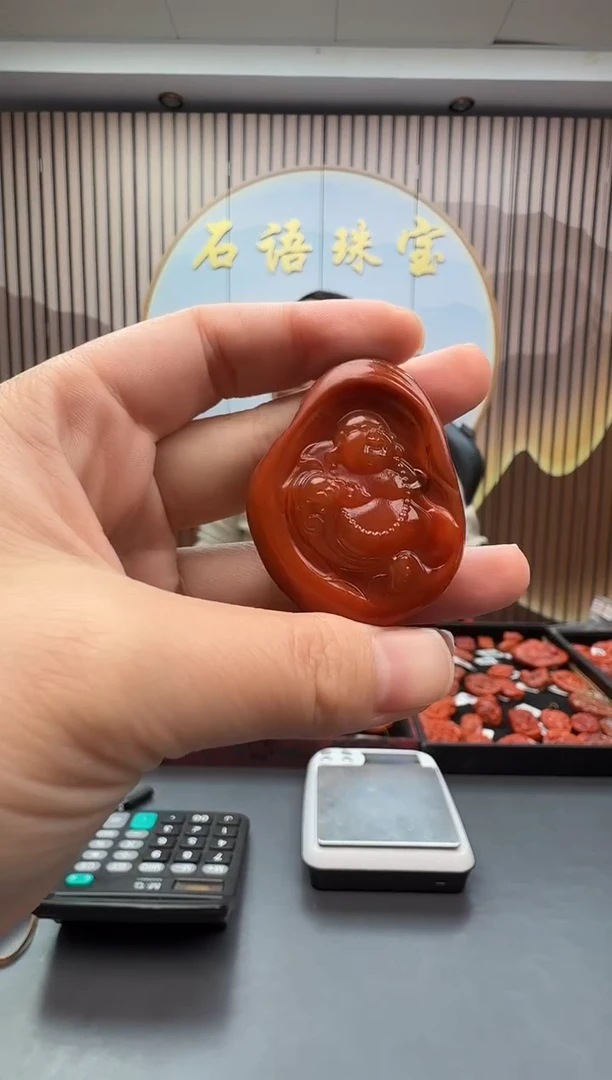 未镶嵌雕刻南红玛瑙132ZB1331产品一个