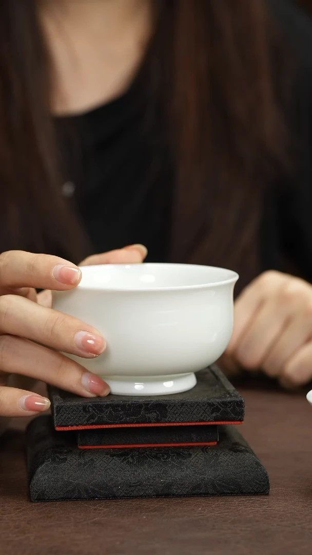 景德镇白胎炉式杯