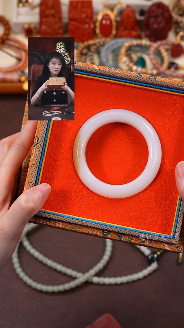 【闪购商品】和田玉手镯未镶嵌柒禧文玩回血好物