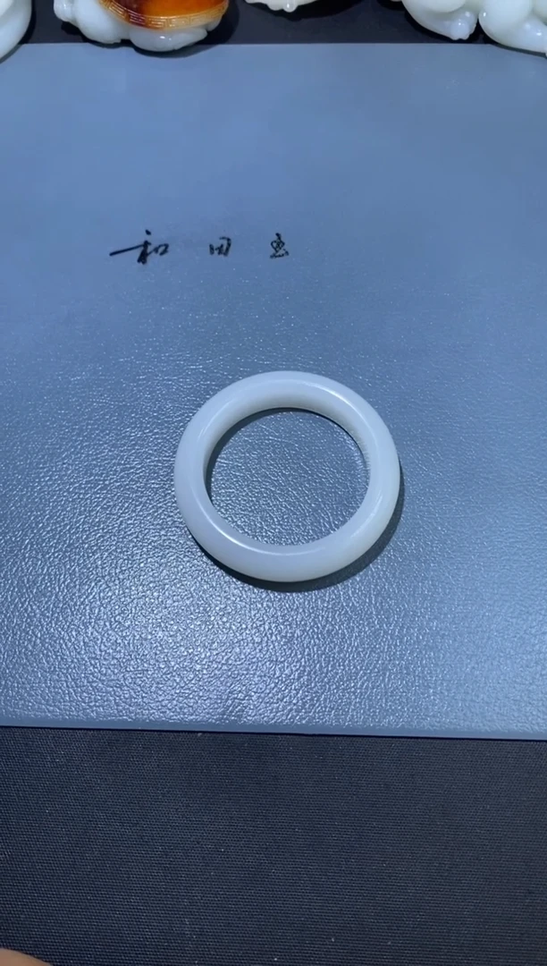 未镶嵌手镯和田玉和田玉