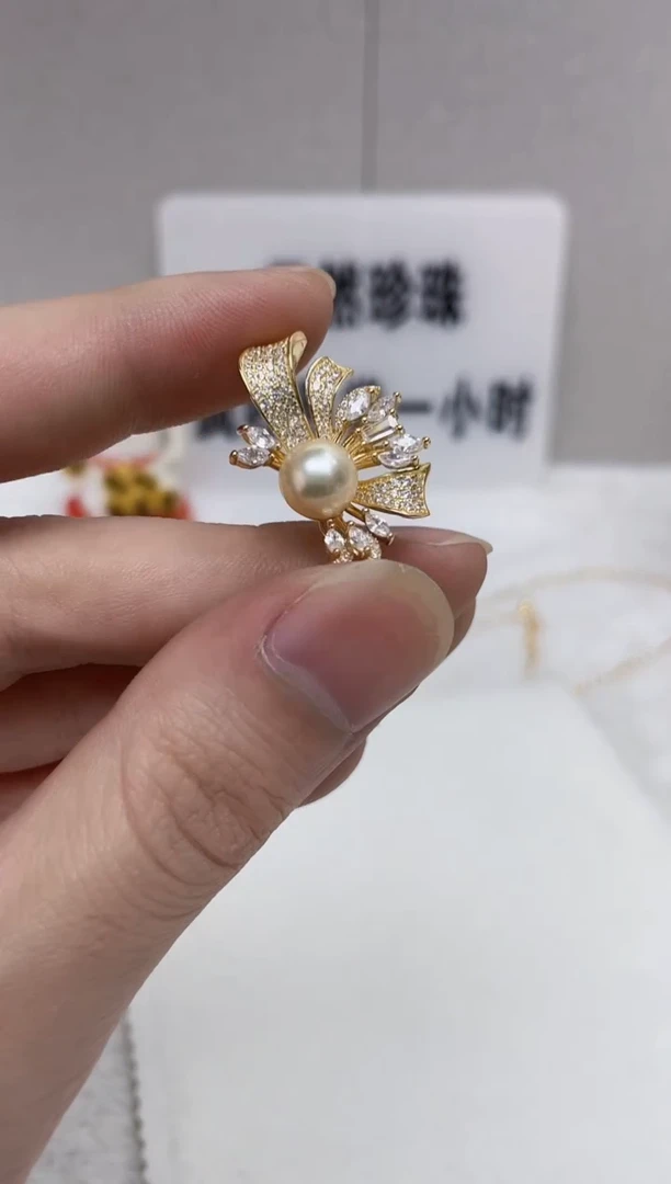 颈饰银S925镶嵌海水珍珠