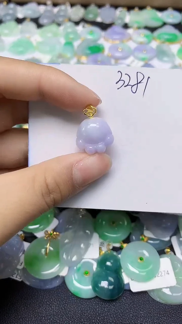 翡翠未镶嵌颈饰天然缅甸翡翠A货