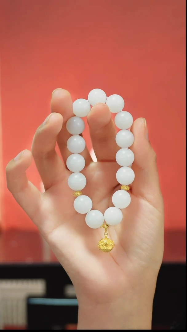 18K金镶嵌手链和田玉手串