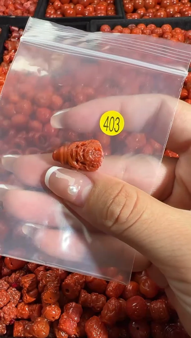 颈饰未镶嵌南红玛瑙1